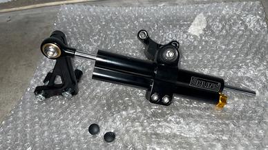 Ammortizzatore di sterzo ohlins