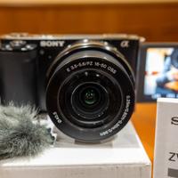 SONY ZV-E10 4K obiettivo PZ 16-50 mm stabilizzato