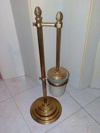 Set porta asciugamani e spazzolone in ottone epoca