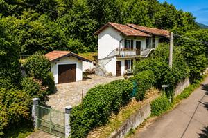 CASA SEMINDIPENDENTE A VAL DELLA TORRE