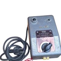 Alimentatore vintage per lampada da 6V e 15W. Idea