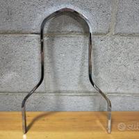 Asta sissy bar per moto custom