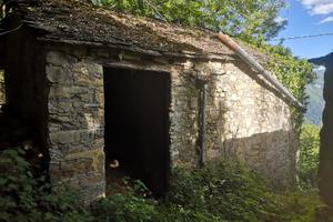 Baite/rustici a Lenno frazione Narro