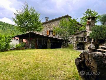 Rustico / Casale di 80 m² con 3 locali e box auto 