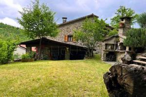 Rustico / Casale di 80 m² con 3 locali e box auto 