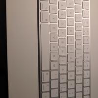Magic Keyboard con Touch ID