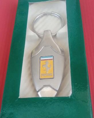 SU MESSINA PORTA CHIAVI IN METALLO FERRARI