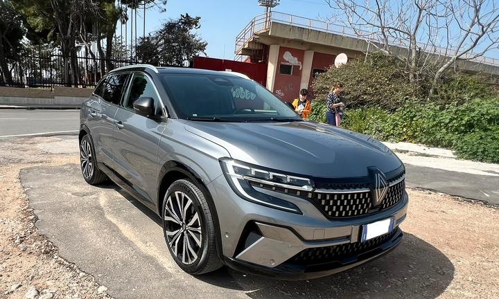 Renault Austral Iconic E-Tech full hybrid 200
