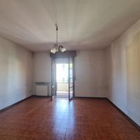 Appartamento con garage, zona Via Roma
