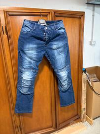 Jeans con protezione