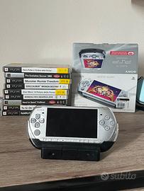 Sony PSP con Giochi ed Accessori