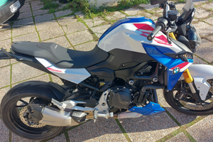 BMW F900R in garanzia