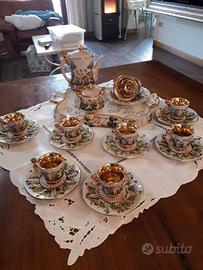 Servizio di porcellana Capodimonte  foglia oro
