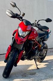 Ducati hypermotard 950