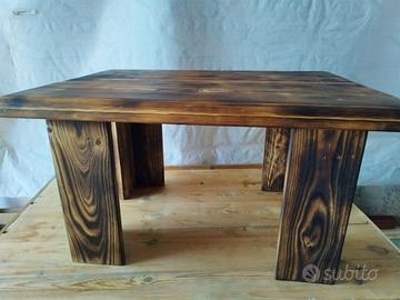 Tavolino in legno