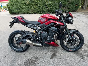 Triumph street triple rs 765