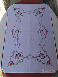 Tovaglie ricamate