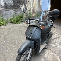 Honda sh 100