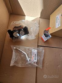Ricambi T-Max 560 Pinza freno DX+ Leva freno  DX