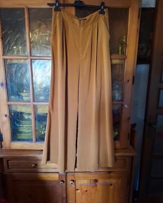 Pantaloni larghi donna con pince Stadivarius eur40