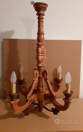lampadario in legno d noce intagliato e intarsiato