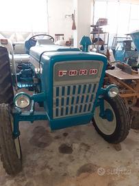 Trattore Ford 3055