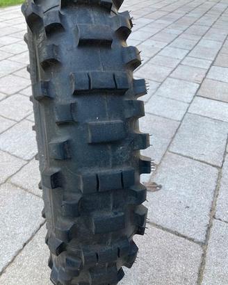 Pneumatico enduro