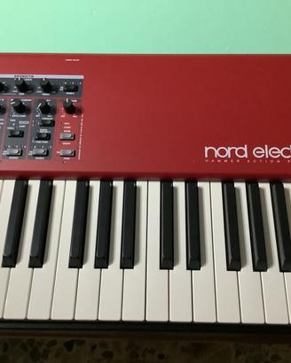 Nord Electro 6 HP come nuovo, ancora in garanzia