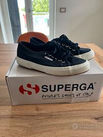 Scarpe superga