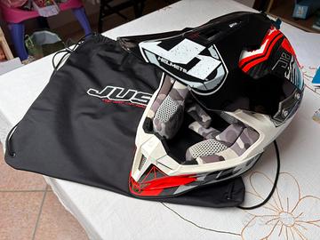 Casco motocross just1 in carbonio