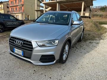 Audi Q3 2.0 Tdi 120 cv
