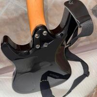 Chitarra elettrica Cort con amplificatore