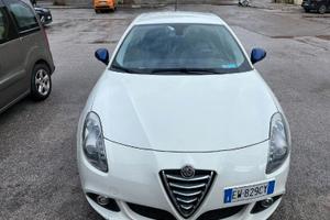 Alfa Romeo Giulietta 1.6 JTDm-2 105 CV Distinctive