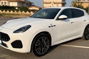 MASERATI GRECALE 2.0 MHEV GT 300cv Iva esposta