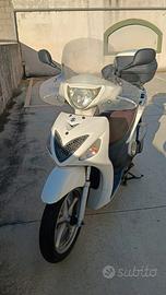 Suzuki UX Sixteen 150 - 2009