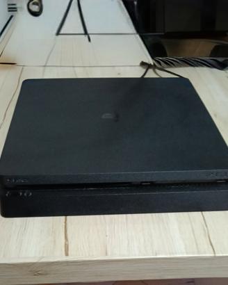 PS4 Sony 500Gb + controller