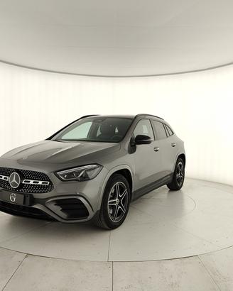 MERCEDES-BENZ GLA 200 d 4MATIC