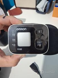 omron Misuratore di Pressione Arteriosa portatile