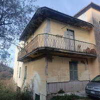 Casa indipendente da ristrutturare