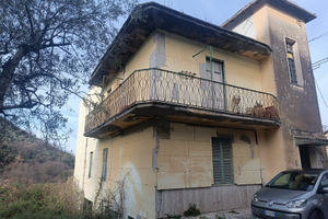 Casa indipendente da ristrutturare