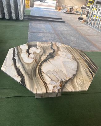 Tavolo ottagonale in marmo Oyster fabricotti