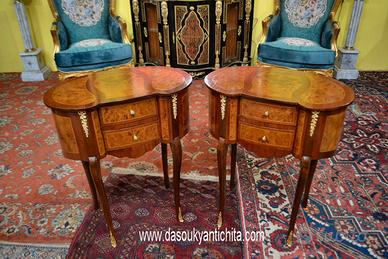 Coppia di tavolini a fagiolo stile Luigi XV