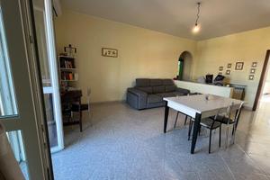 Due STANZE SINGOLE intero appartamento