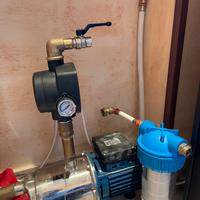 Autoclave idraulica con pompa elettrica