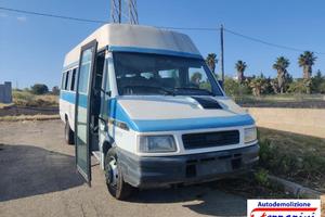 Iveco daily 2 autobus a 40-10 103cv -ricambi
