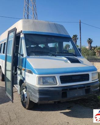 Iveco daily 2 autobus a 40-10 103cv -ricambi