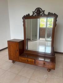 Comodino basso porta gioie con cassetti e specchio