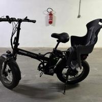 Bicicletta elettrica fat bike