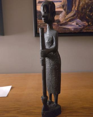 Statuetta in Legno Africana Intagliata