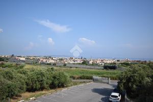 CAPANNONE A TORREGROTTA